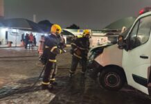 Corpo de Bombeiros combate incêndio em ambulância em Lucas do Rio Verde