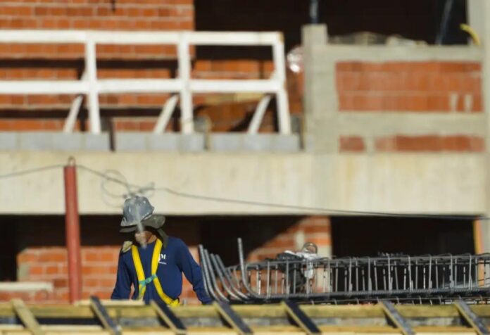 01 PAIC 2024. Mato Grosso tinha 1.547 empresas atuantes com cinco ou mais empregados