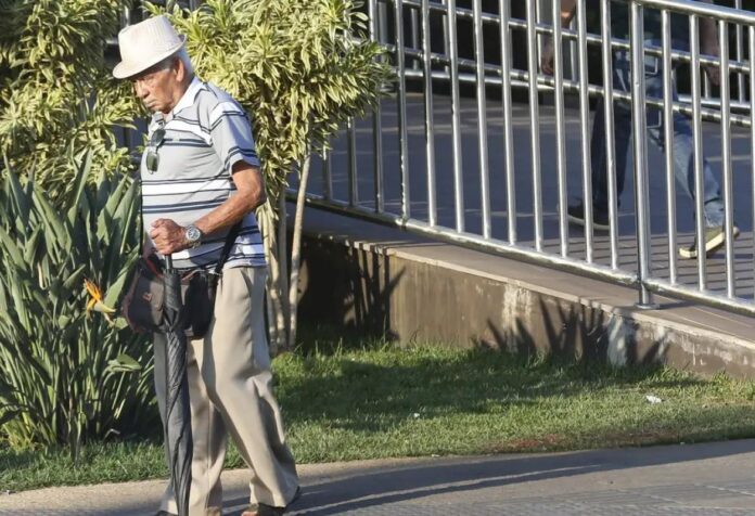 09 SUS terá programa de atendimento domiciliar a idosos